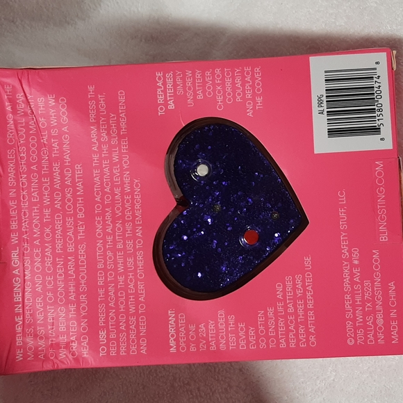 NEW Sparkle Heart Alarm Keychain - Picture 3 of 3